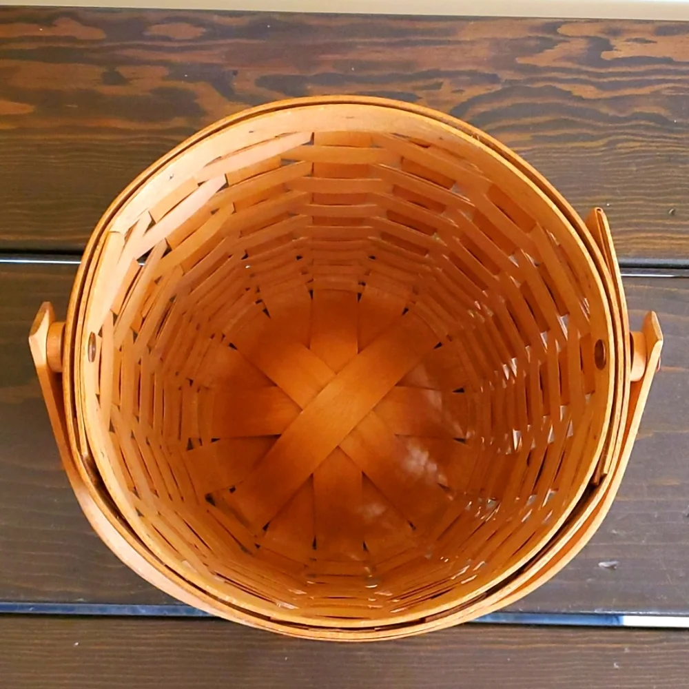 Longaberger Medium Fruit Basket & Protector Vintage 1993